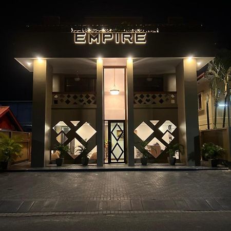 Empire Apartments Su 2 Marthastraat Парамарибо Екстериор снимка