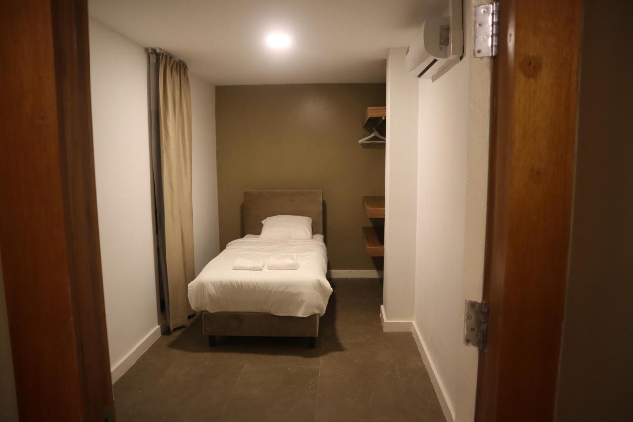 Empire Apartments Su 2 Marthastraat Парамарибо Екстериор снимка