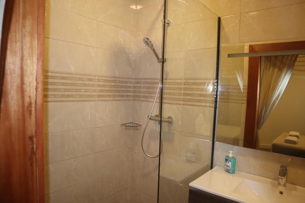 Empire Apartments Su 2 Marthastraat Парамарибо Екстериор снимка