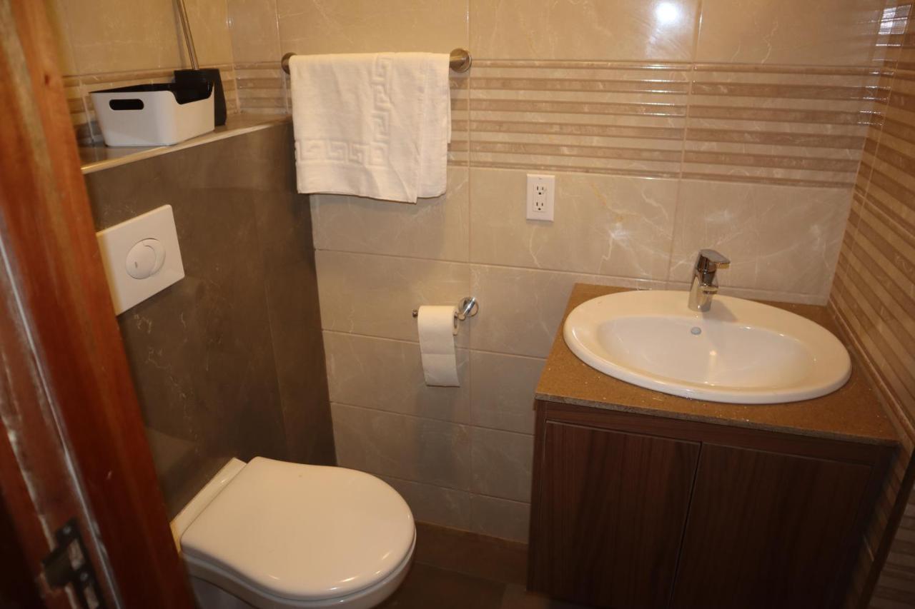 Empire Apartments Su 2 Marthastraat Парамарибо Екстериор снимка